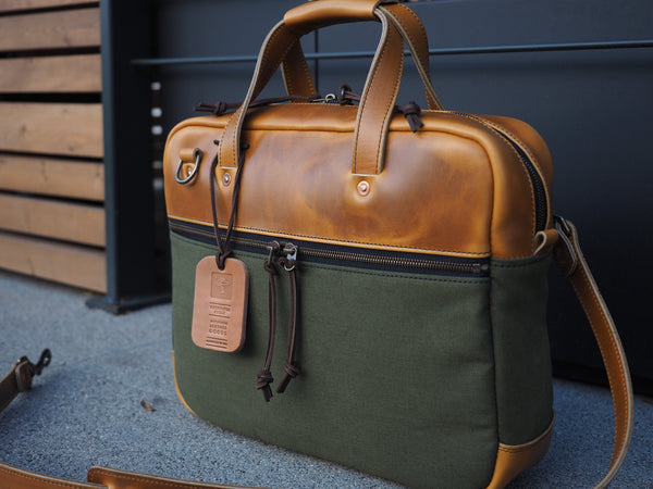 Executive Small Briefcase in Olive Selvedge/Harvest Horween Chromexcel