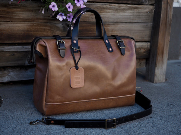 Doctors Bag in Natural Chromexcel Horsehide/Black Chromexcel