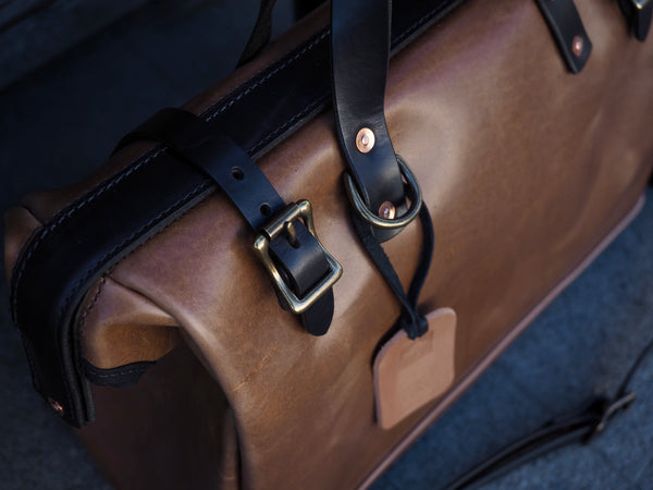 Doctors Bag in Natural Chromexcel Horsehide/Black Chromexcel