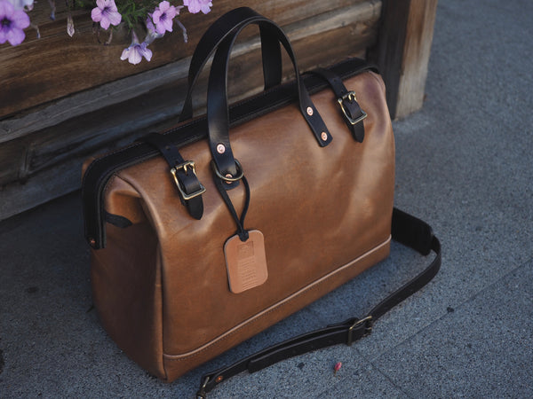 Doctors Bag in Natural Chromexcel Horsehide/Black Chromexcel