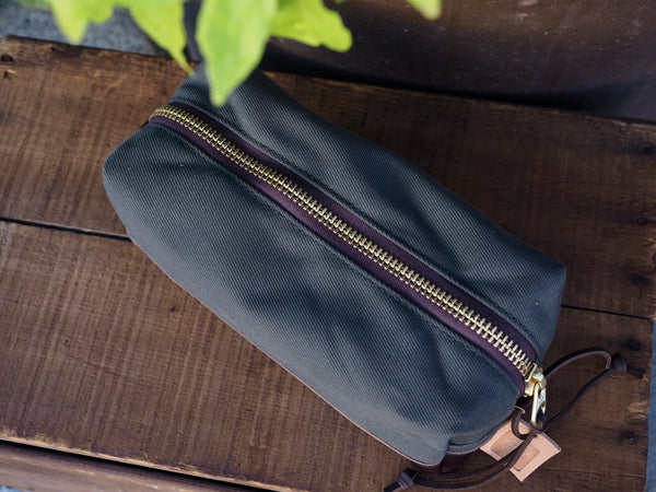 18oz Twill Canvas Dopp Kit in Pine