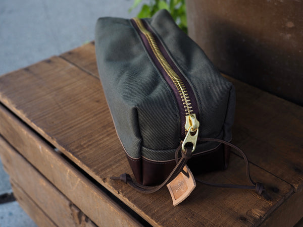 18oz Twill Canvas Dopp Kit in Pine