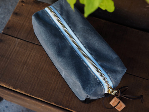 Waxed Canvas Dopp Kit in Charcoal