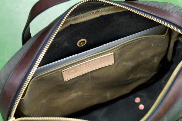 Briefcase in Heavy Olive Waxed Canvas/Brown Chromexcel