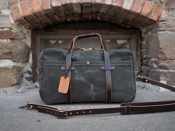 20" Weekender Duffle in Heavy Olive Waxed Canvas/Sedgwick Bridle