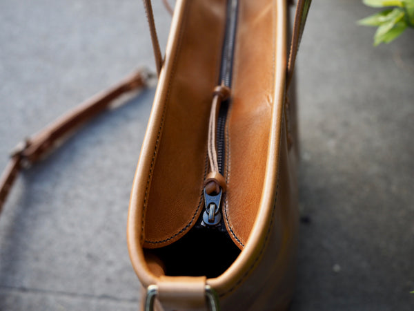 All Leather Tote in Iroko Veg Tan