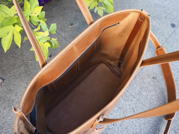 All Leather Tote in Iroko Veg Tan